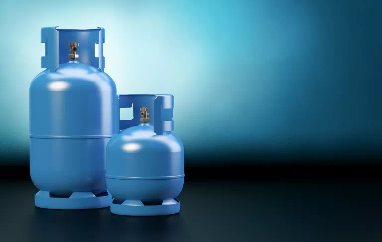 Dwie niebieskie butle gazowe